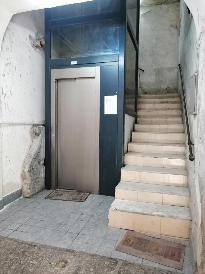 Francesco Home Наполи Екстериор снимка