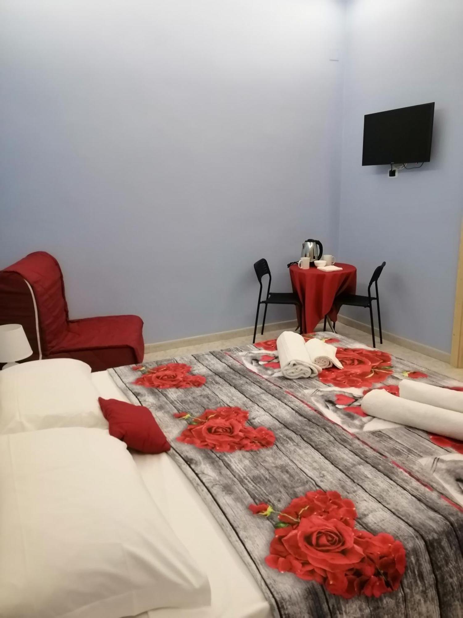 Francesco Home Наполи Екстериор снимка
