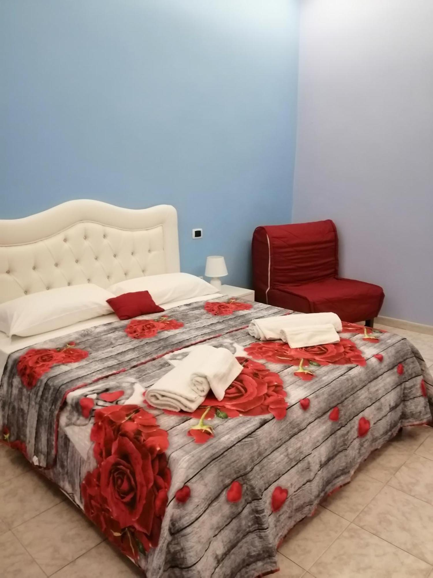 Francesco Home Наполи Екстериор снимка